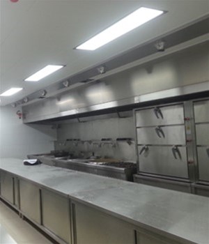 不銹鋼廚具是什么材料做的？